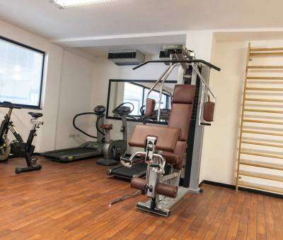 Hotel Cattolica con attrezzi palestra